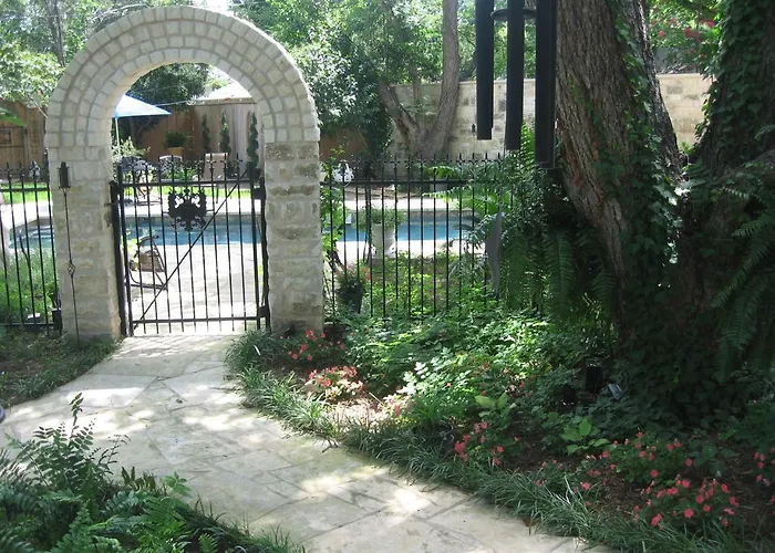 B&B only: Strickland Arms Bed And Breakfast