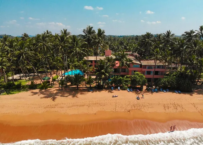 Spa Hotel: Oyo 246 Roy Villa Beach Hotel