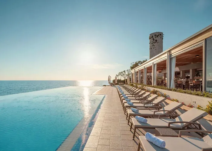 Isabella Island Miramare Suites & Villas