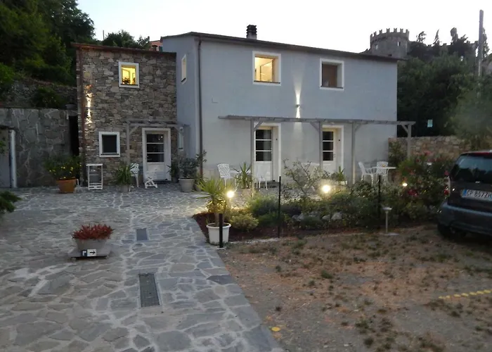  Piè Del Castello