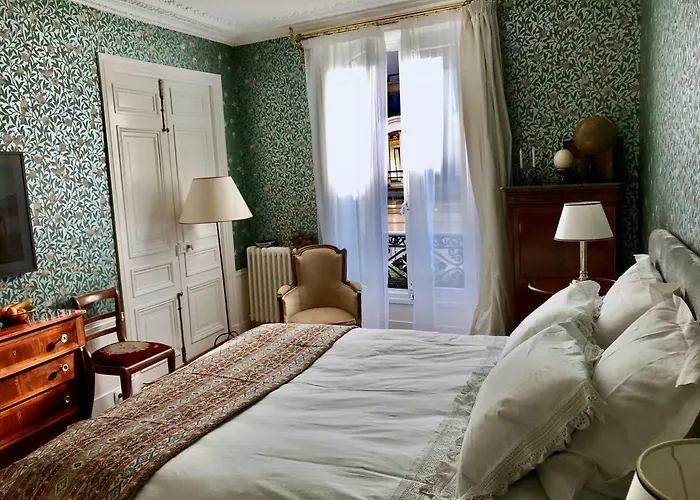 4 sterren hotel: Le 48 Paris