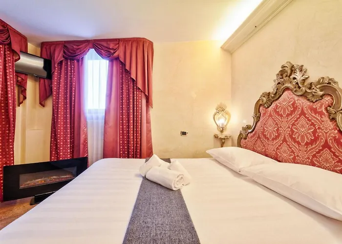 Hotel Vecellio Venice Lagoon View