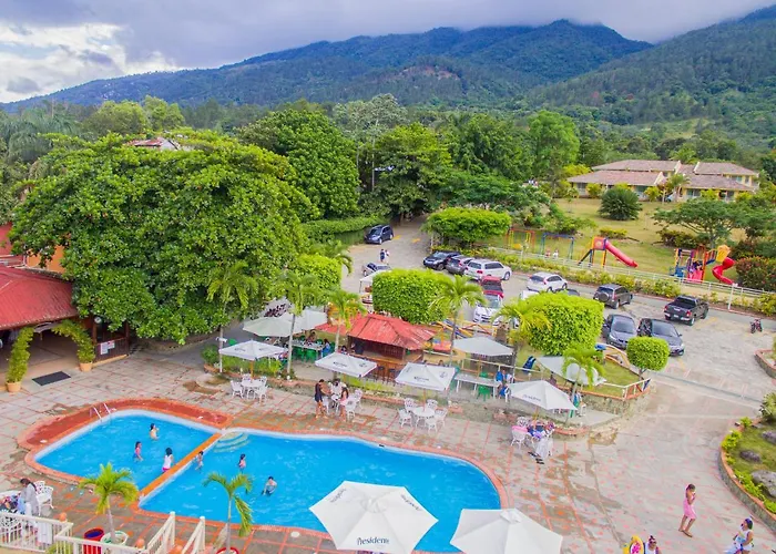 Cheap hotel: Jarabacoa River Club & Resort