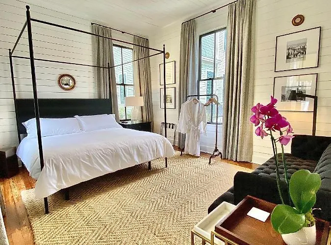 Coppersmith Inn Bed And Breakfast