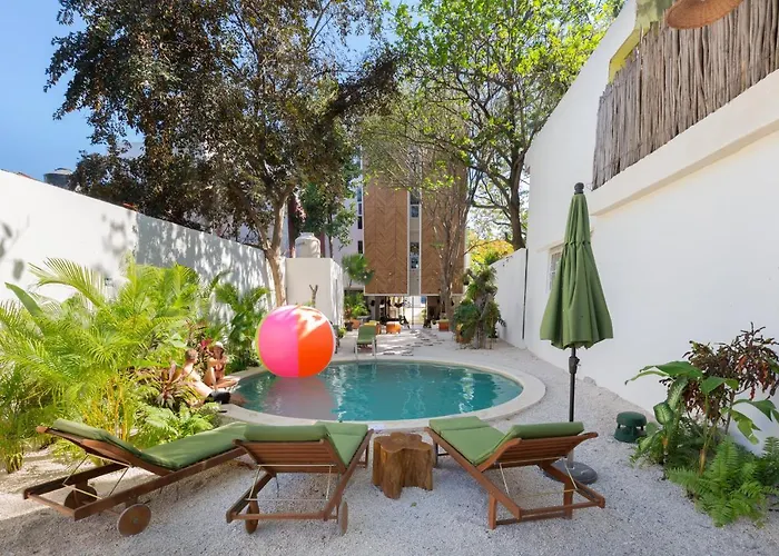 Oostel Smart Hostel - Pueblo (Adults Only)