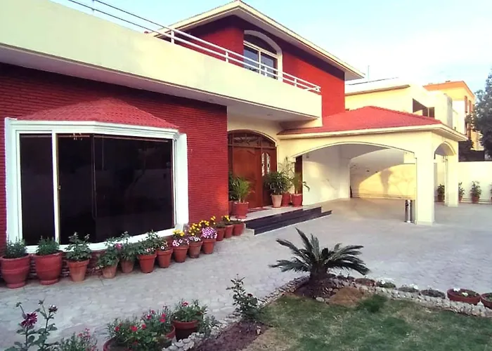 Gulberg Grand